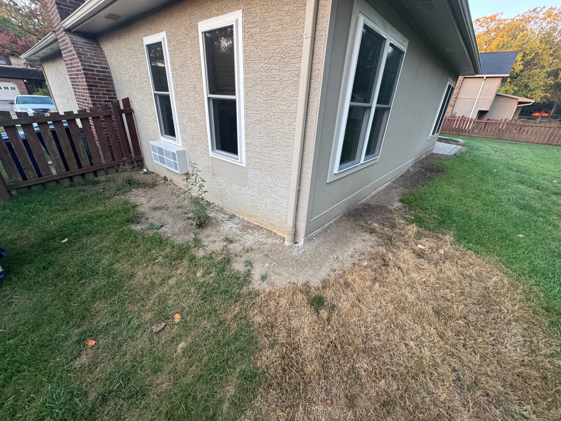 Gallery photos for Bare Foundation Beds Get a Clean Garden Makeover in Worthington: Image #3