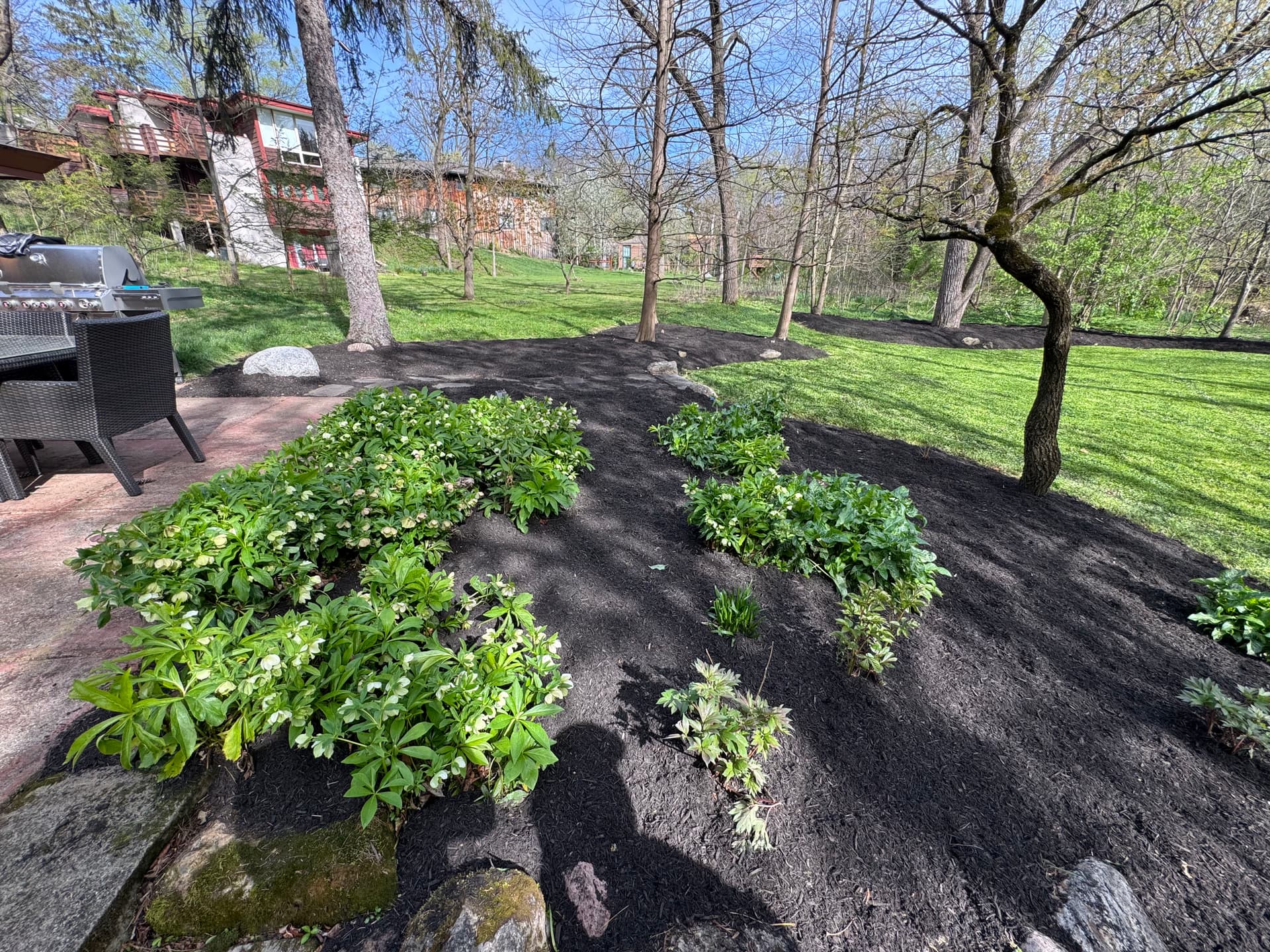 Gallery photos for Fresh Mulch, Stone Detail and Garden Installation in Worthington: Image #2